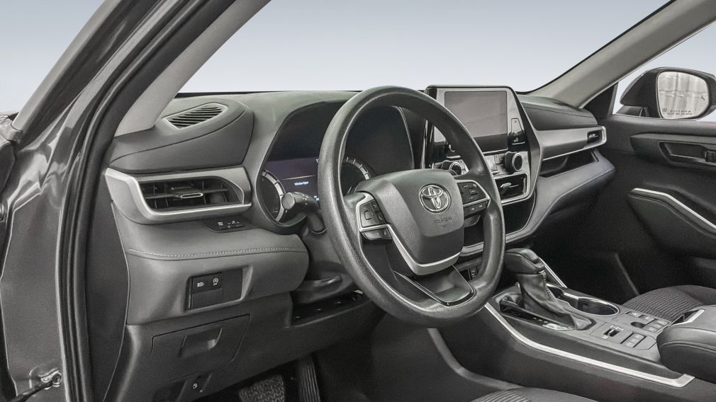 Toyota Highlander LE 2023 d&rsquo;occasion à vendre - 25