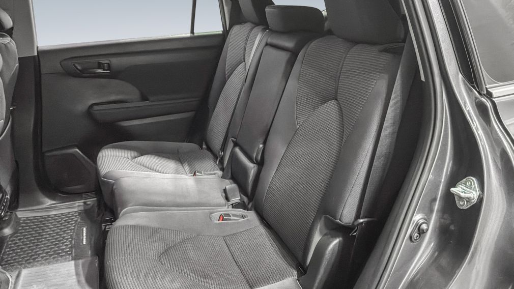 Toyota Highlander LE 2023 d&rsquo;occasion à vendre - 26