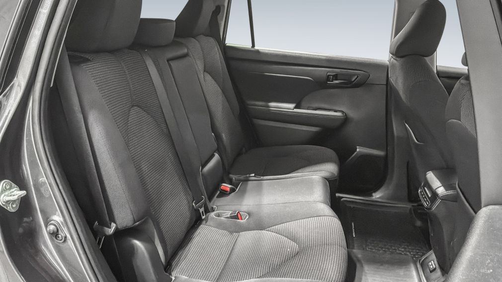 Toyota Highlander LE 2023 d&rsquo;occasion à vendre - 28