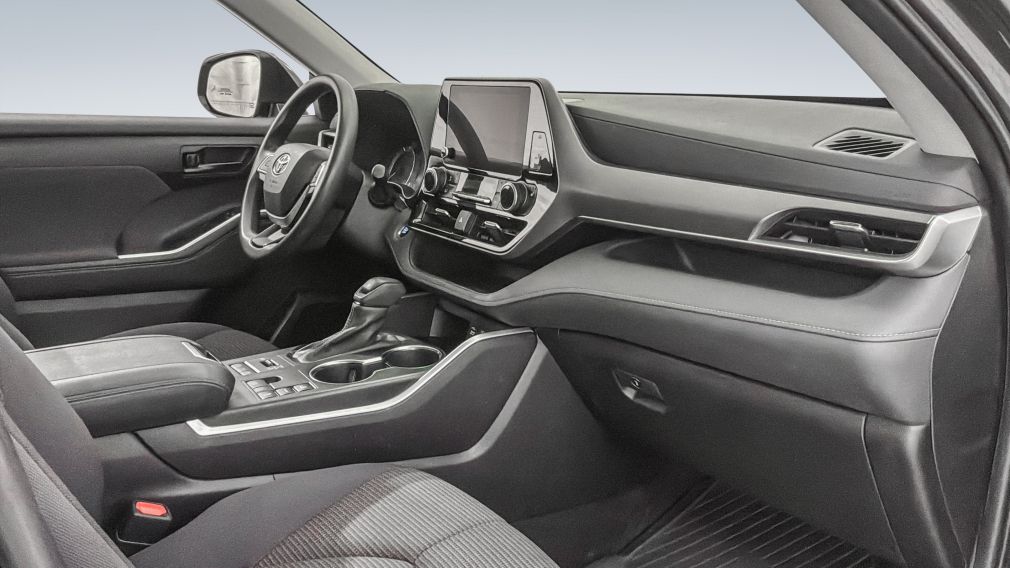 Toyota Highlander LE 2023 d&rsquo;occasion à vendre - 30