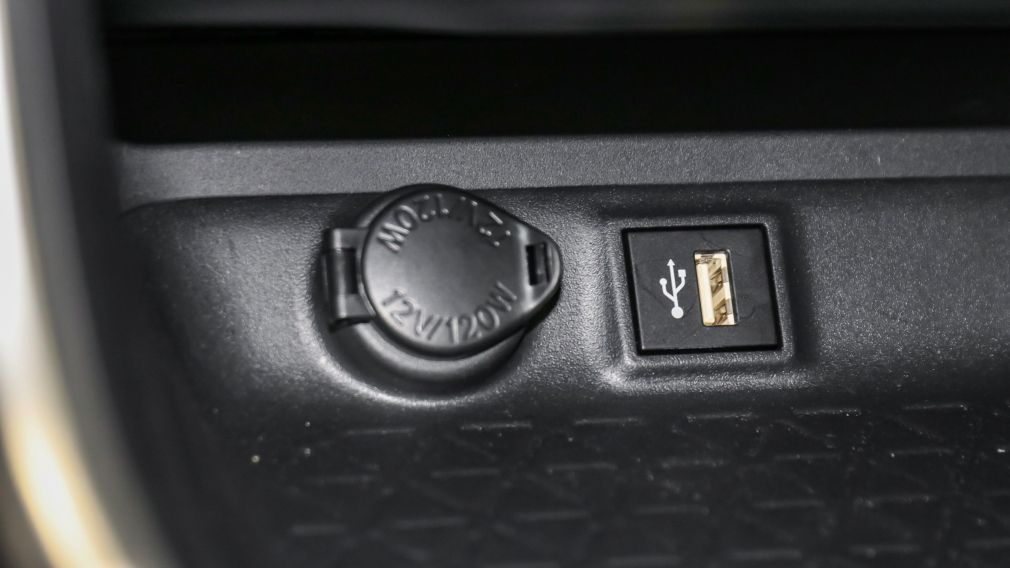 Toyota RAV4 Prime SE 2024 d&rsquo;occasion à vendre - 26