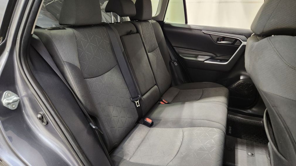 Toyota Rav 4 XLE 2020 d&rsquo;occasion à vendre - 25