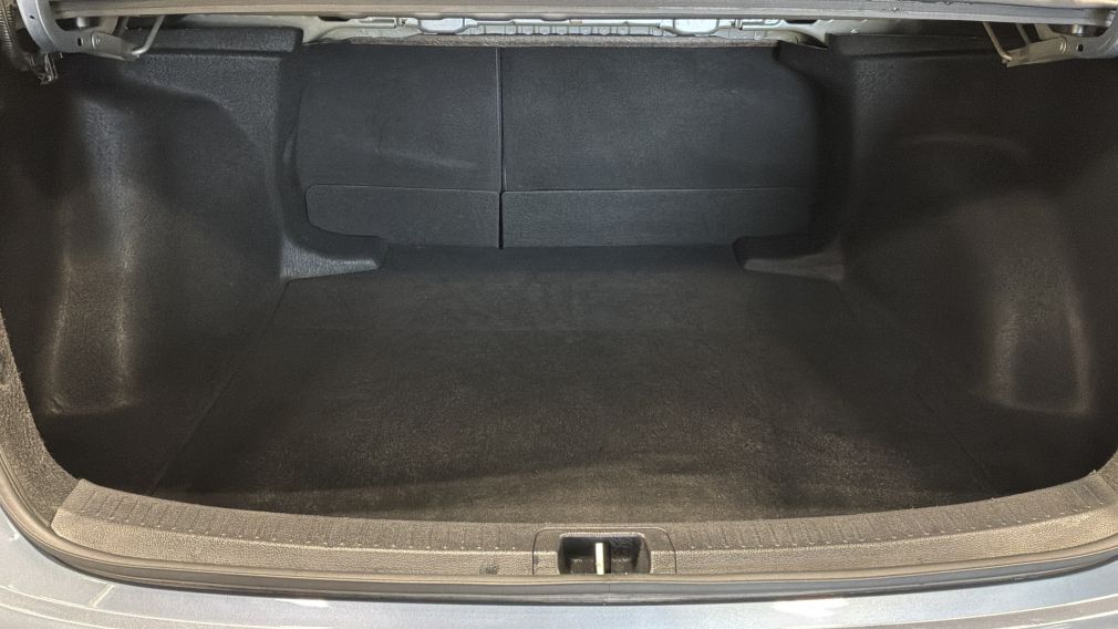 Toyota Corolla LE 2025 d&rsquo;occasion à vendre - 12