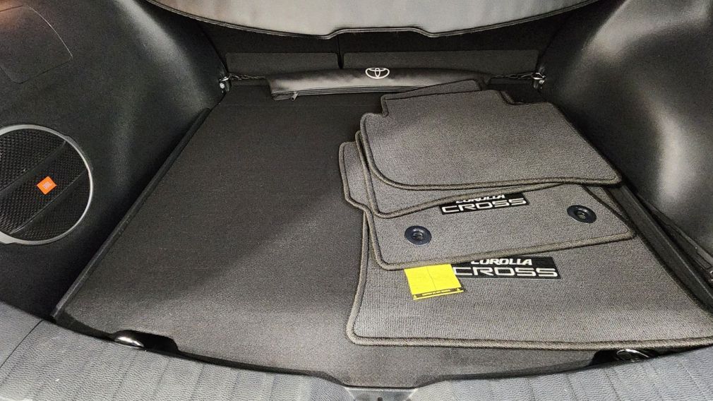 Toyota Corolla XLE 2022 d&rsquo;occasion à vendre - 15