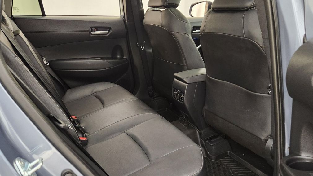 Toyota Corolla XLE 2022 d&rsquo;occasion à vendre - 18