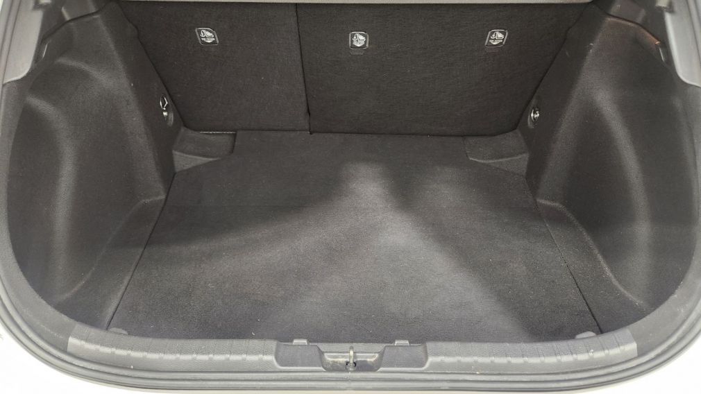 Toyota Corolla CVT 2021 d&rsquo;occasion à vendre - 33