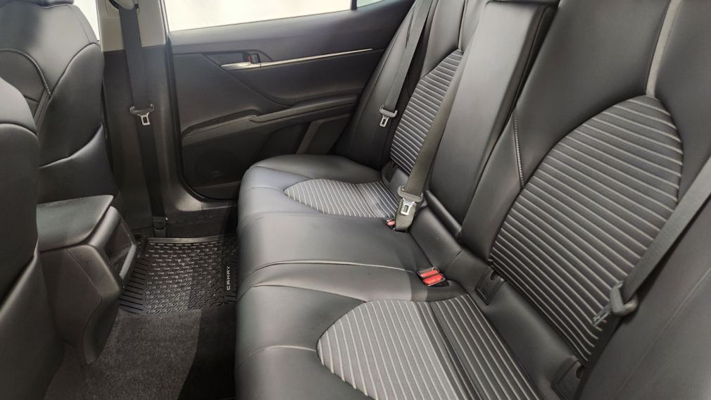 Toyota Camry Hybrid SE 2022 d&rsquo;occasion à vendre - 20