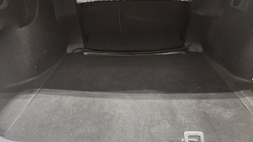 Toyota Camry Hybrid SE 2022 d&rsquo;occasion à vendre - 29