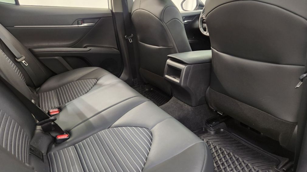 Toyota Camry Hybrid SE 2022 d&rsquo;occasion à vendre - 23