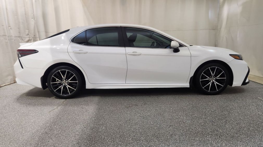 Toyota Camry Hybrid SE 2022 d&rsquo;occasion à vendre - 3