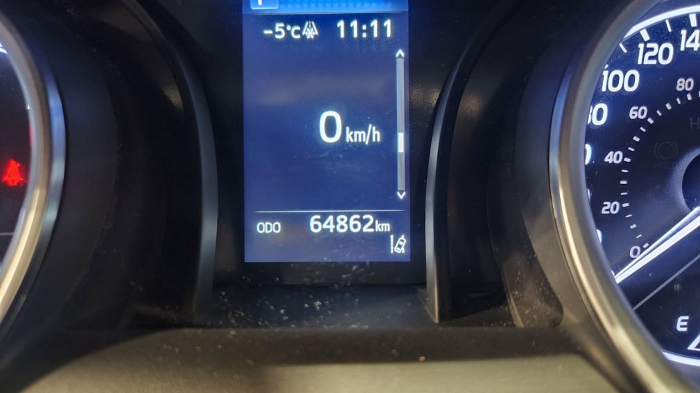 Toyota Camry Hybrid LE 2021 d&rsquo;occasion à vendre - 14