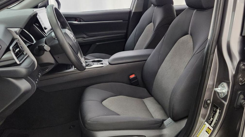 Toyota Camry Hybrid LE 2021 d&rsquo;occasion à vendre - 18