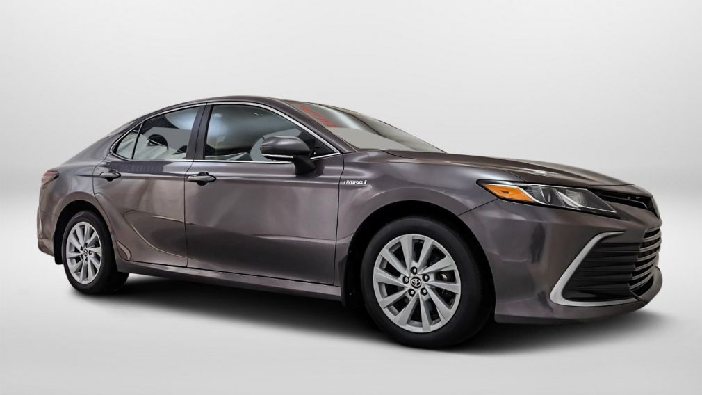 Toyota Camry Hybrid LE