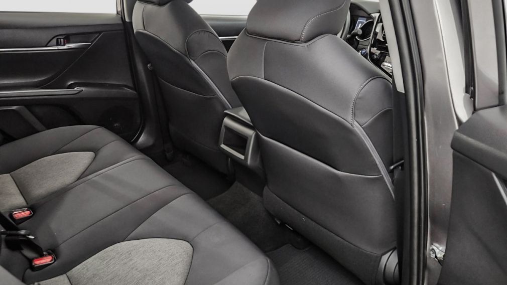 Toyota Camry Hybrid LE 2021 d&rsquo;occasion à vendre - 24