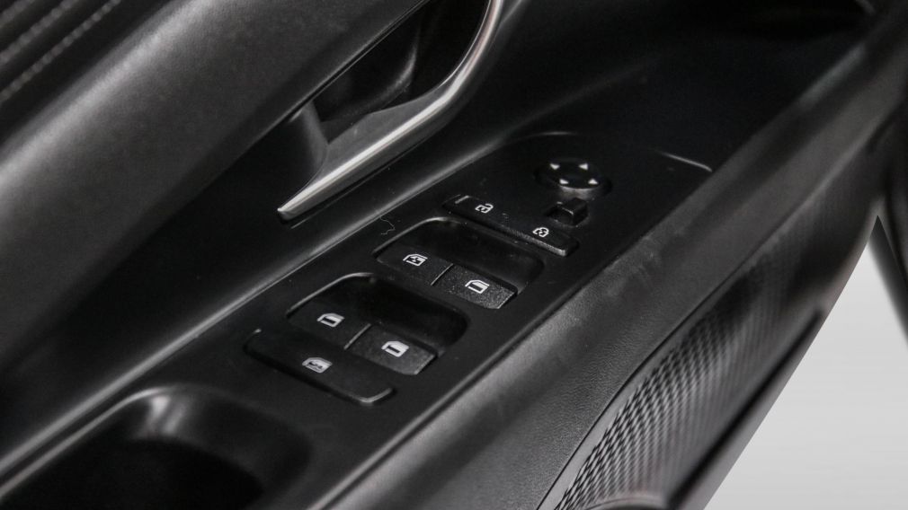 Hyundai Elantra Luxury 2025 d&rsquo;occasion à vendre - 11