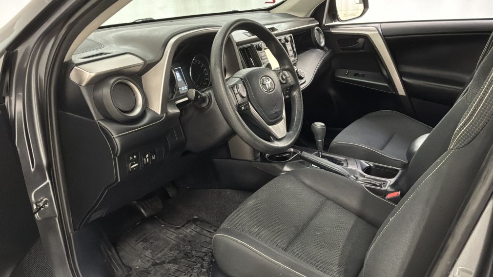 Toyota Rav 4 Hybrid LE+ 2018 d&rsquo;occasion à vendre - 22