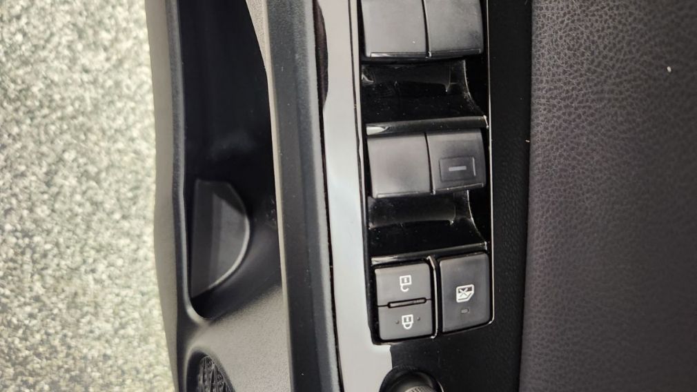 Toyota Prius Auto 2022 d&rsquo;occasion à vendre - 26