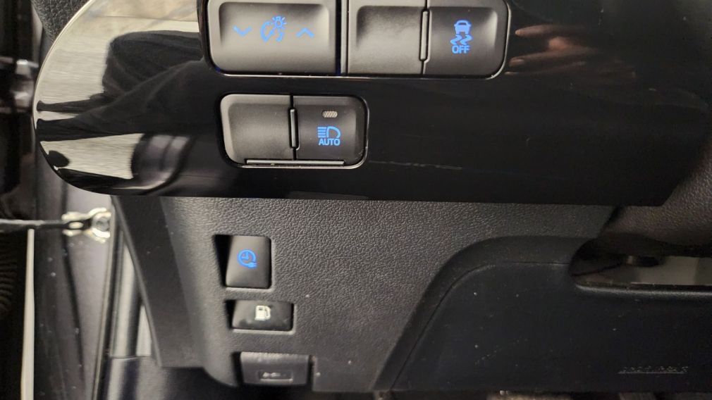 Toyota Prius Auto 2022 d&rsquo;occasion à vendre - 22