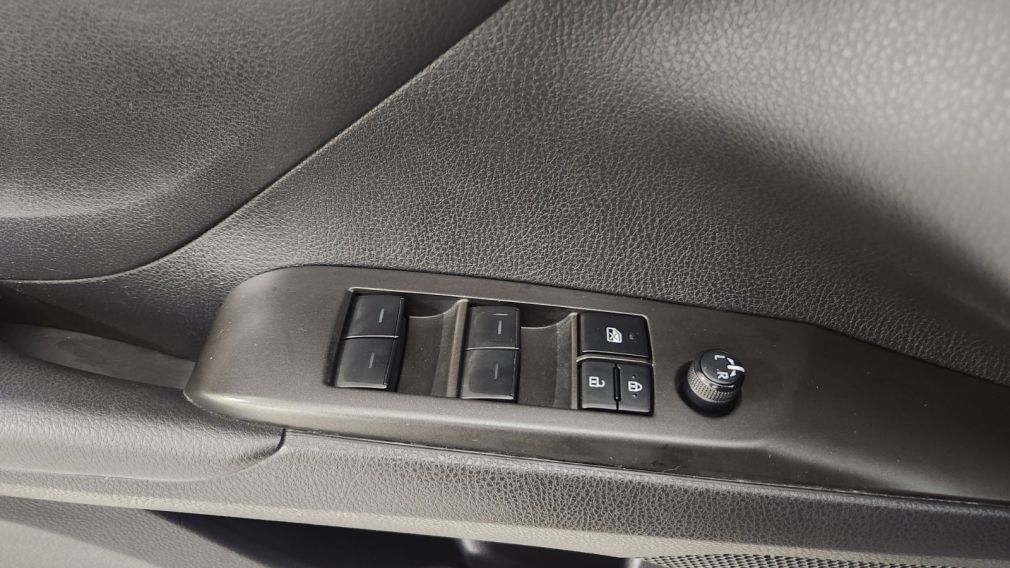 Toyota Camry SE 2024 d&rsquo;occasion à vendre - 30