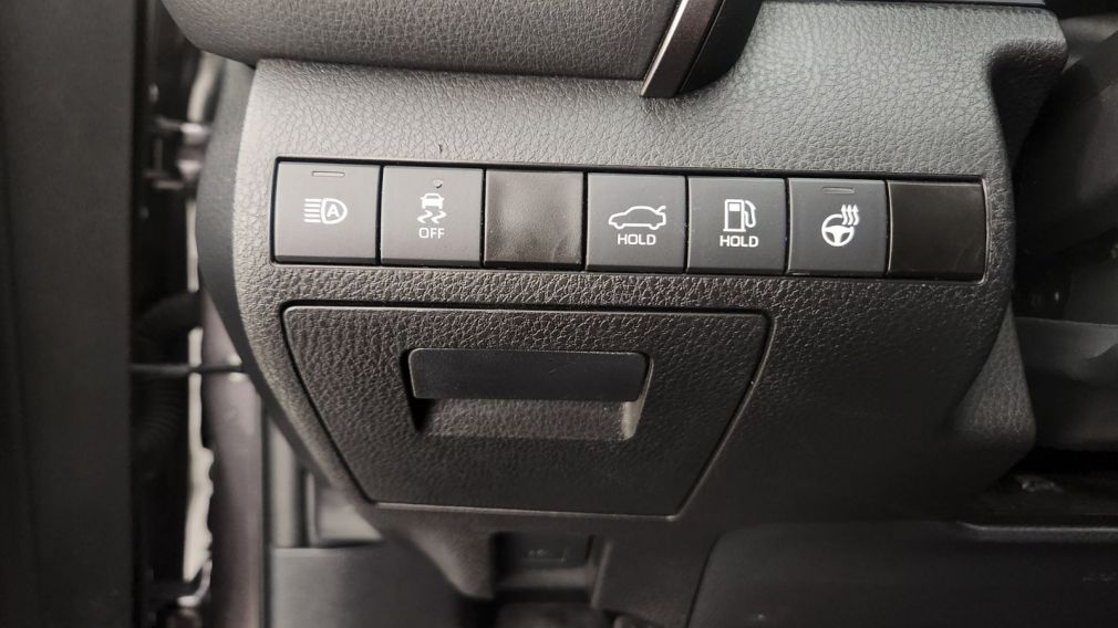 Toyota Camry SE 2024 d&rsquo;occasion à vendre - 26