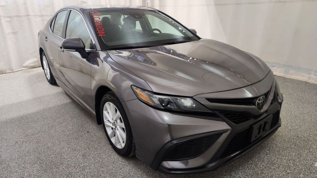 Toyota Camry SE 2024 d&rsquo;occasion à vendre - 1