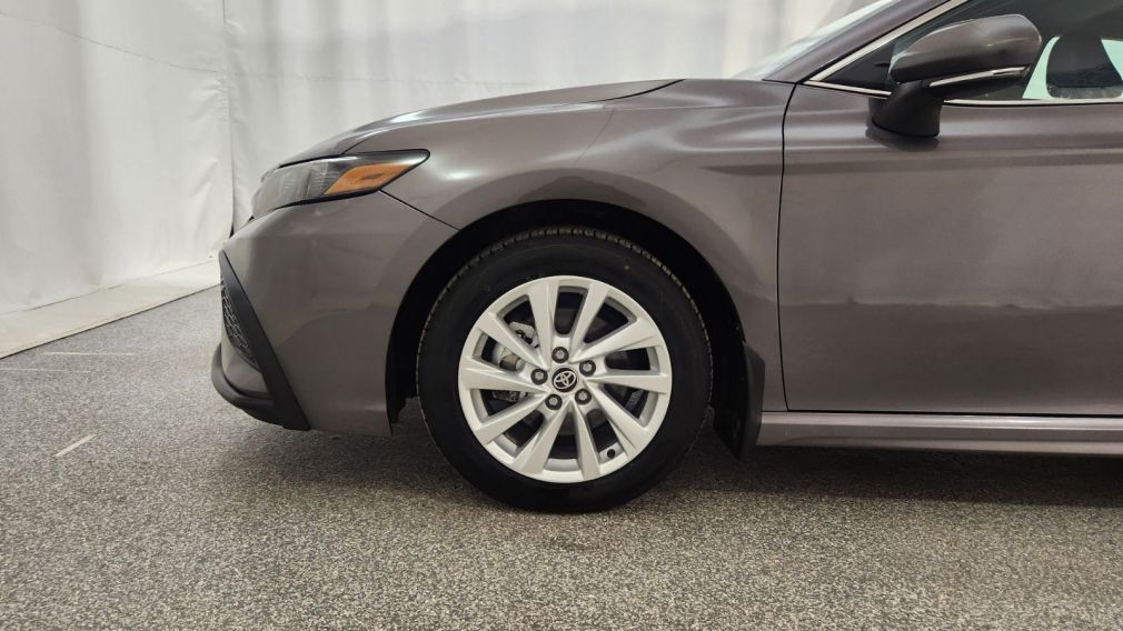 Toyota Camry SE 2024 d&rsquo;occasion à vendre - 13