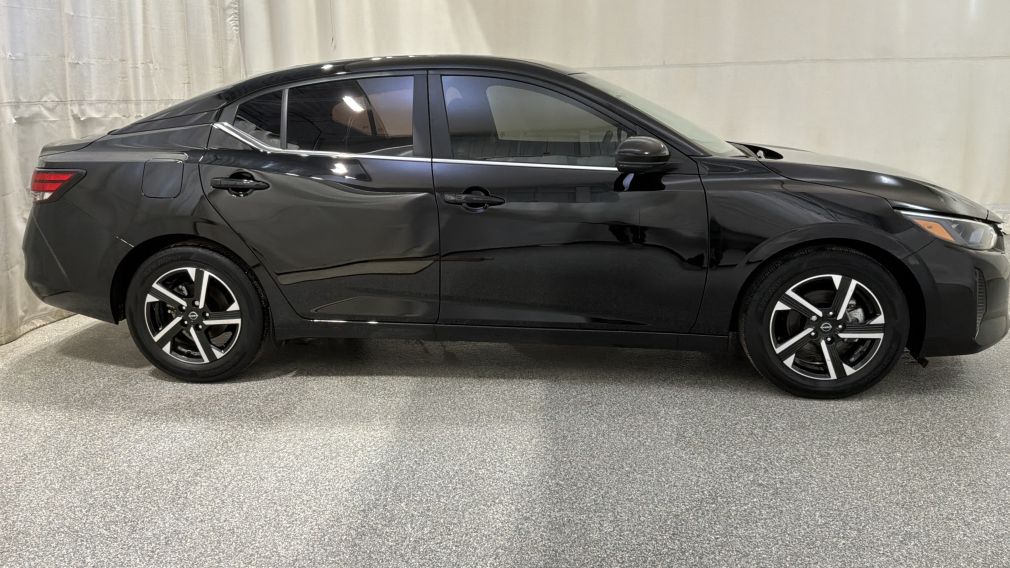 Nissan Sentra SV 2024 d&rsquo;occasion à vendre - 2