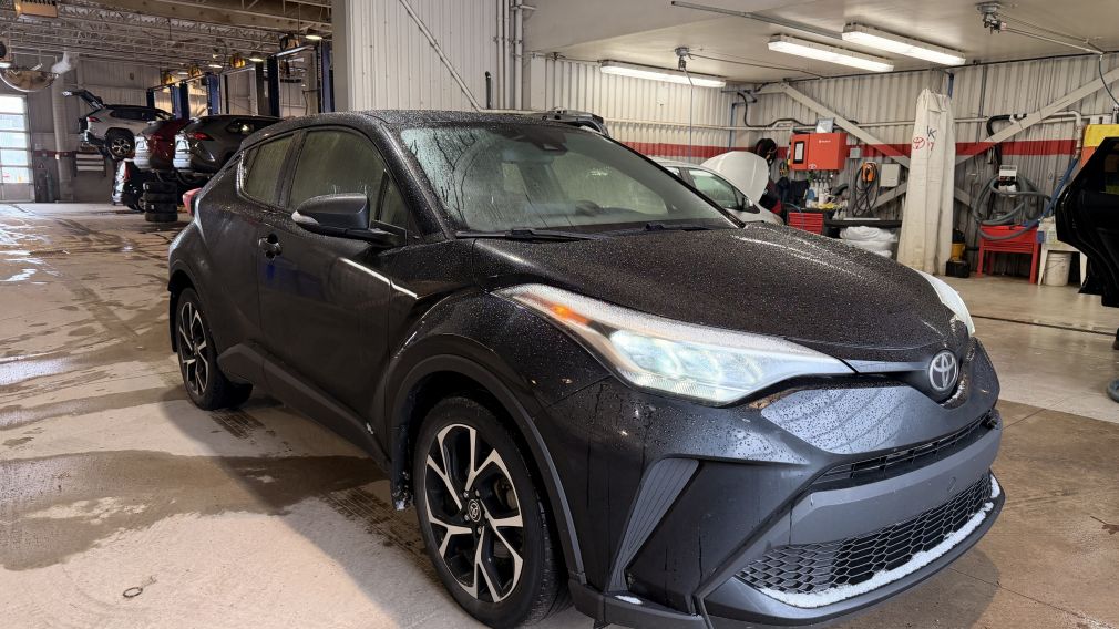 Toyota C-HR XLE Premium 2022 d&rsquo;occasion à vendre - 3