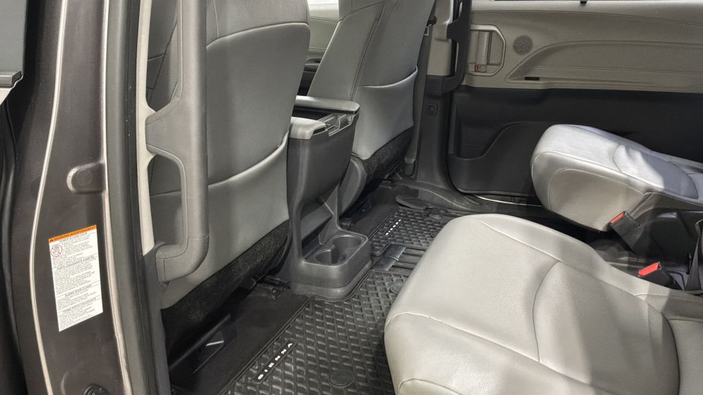 Toyota Sienna XSE 2021 d&rsquo;occasion à vendre - 28
