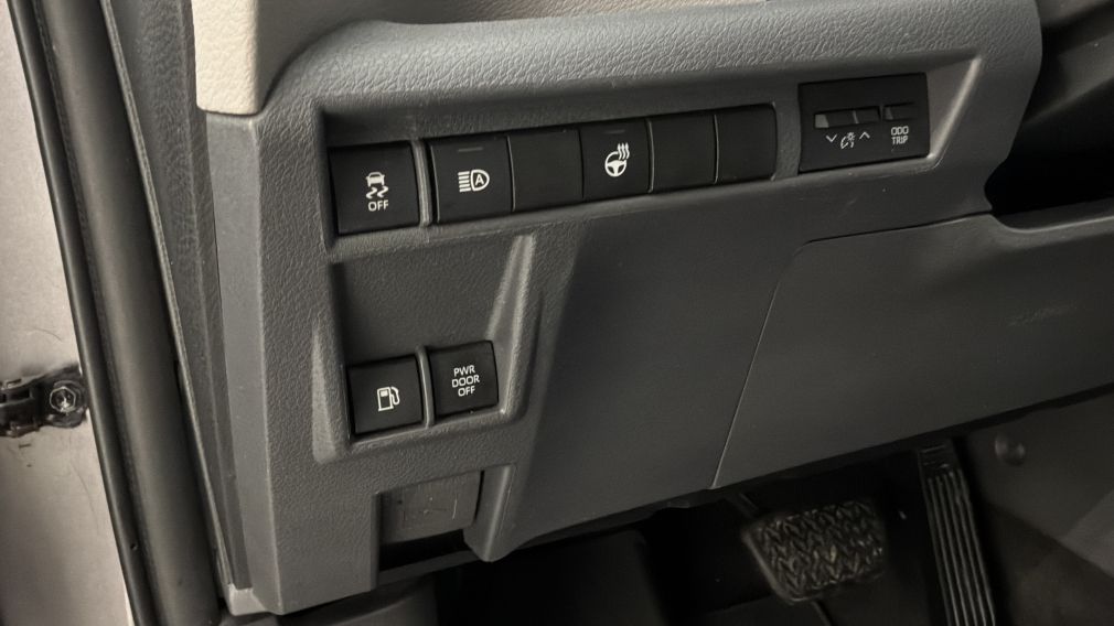 Toyota Sienna XSE 2021 d&rsquo;occasion à vendre - 23