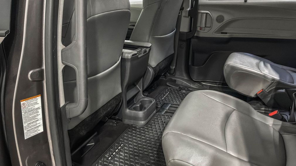 Toyota Sienna XLE 2021 d&rsquo;occasion à vendre - 28