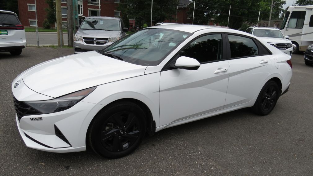 Hyundai Elantra Preferred 2023 d&rsquo;occasion à vendre - 3