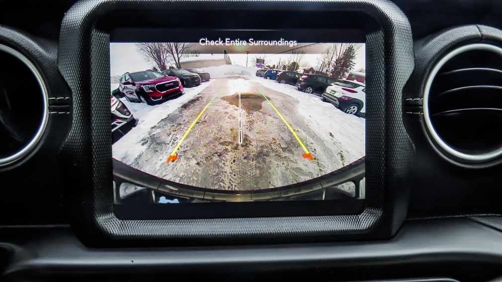 Jeep Wrangler Sahara 2023 d&rsquo;occasion à vendre - 14