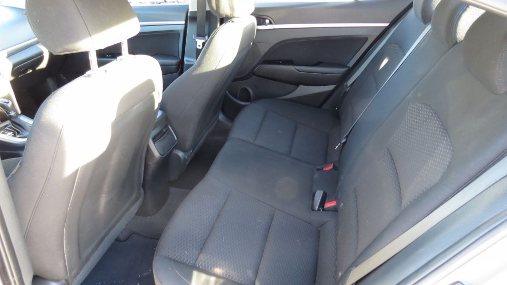Hyundai Elantra Preferred 2019 d&rsquo;occasion à vendre - 21
