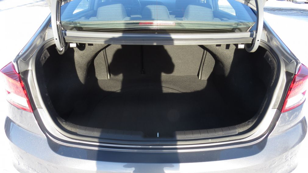 Hyundai Elantra Preferred 2019 d&rsquo;occasion à vendre - 24