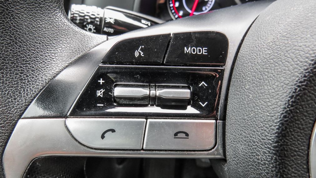 Hyundai Elantra Essential 2021 d&rsquo;occasion à vendre - 17