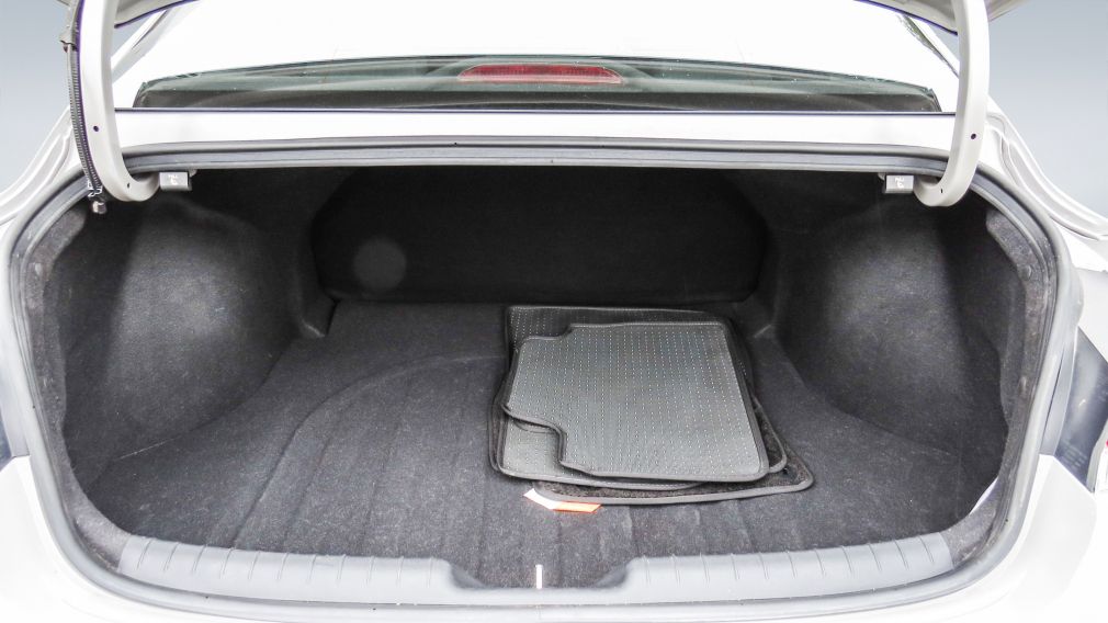 Hyundai Elantra Essential 2021 d&rsquo;occasion à vendre - 22