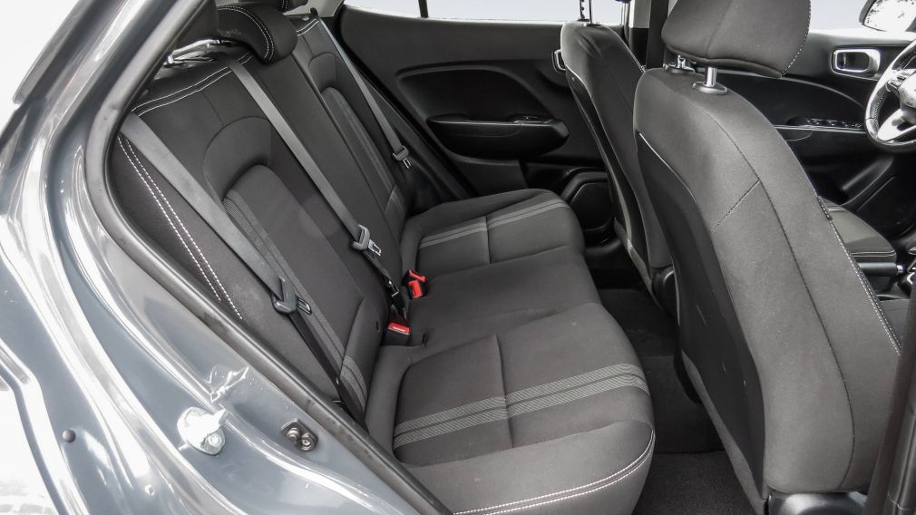 Hyundai Venue Preferred 2024 d&rsquo;occasion à vendre - 21