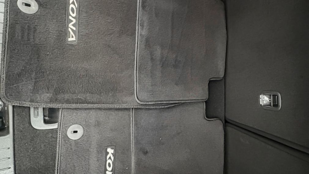 Hyundai Kona Essential 2022 d&rsquo;occasion à vendre - 12