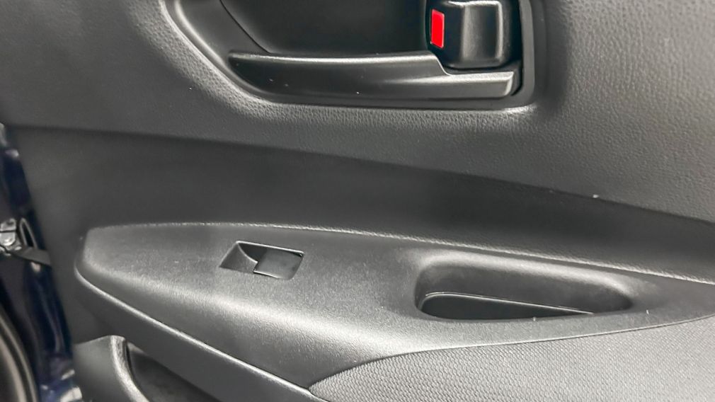 Toyota Corolla LE 2023 d&rsquo;occasion à vendre - 13