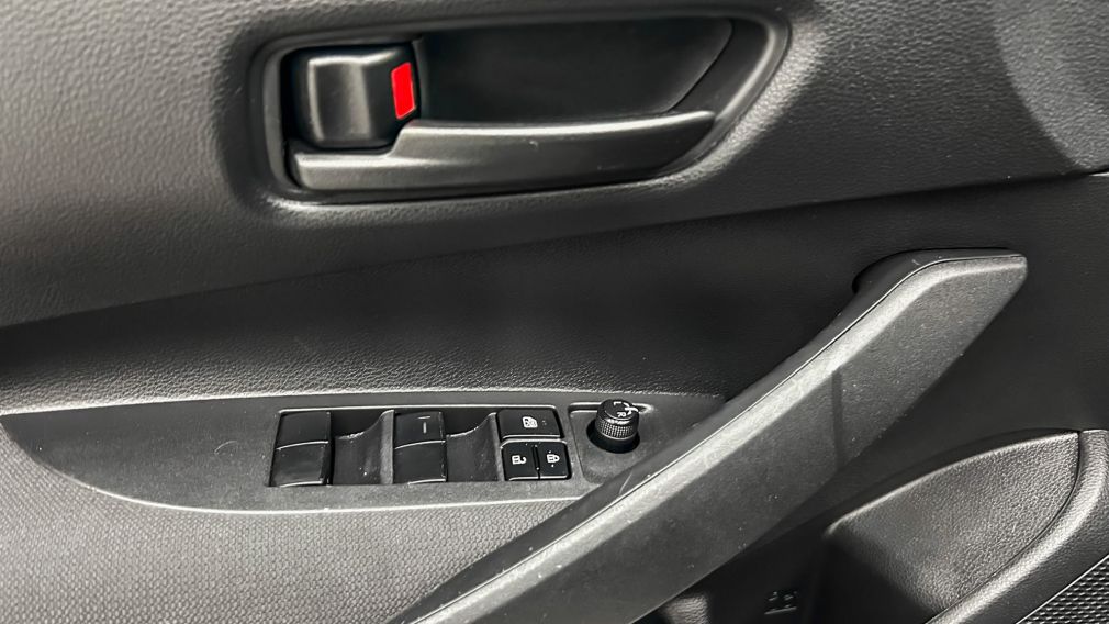 Toyota Corolla LE 2023 d&rsquo;occasion à vendre - 18