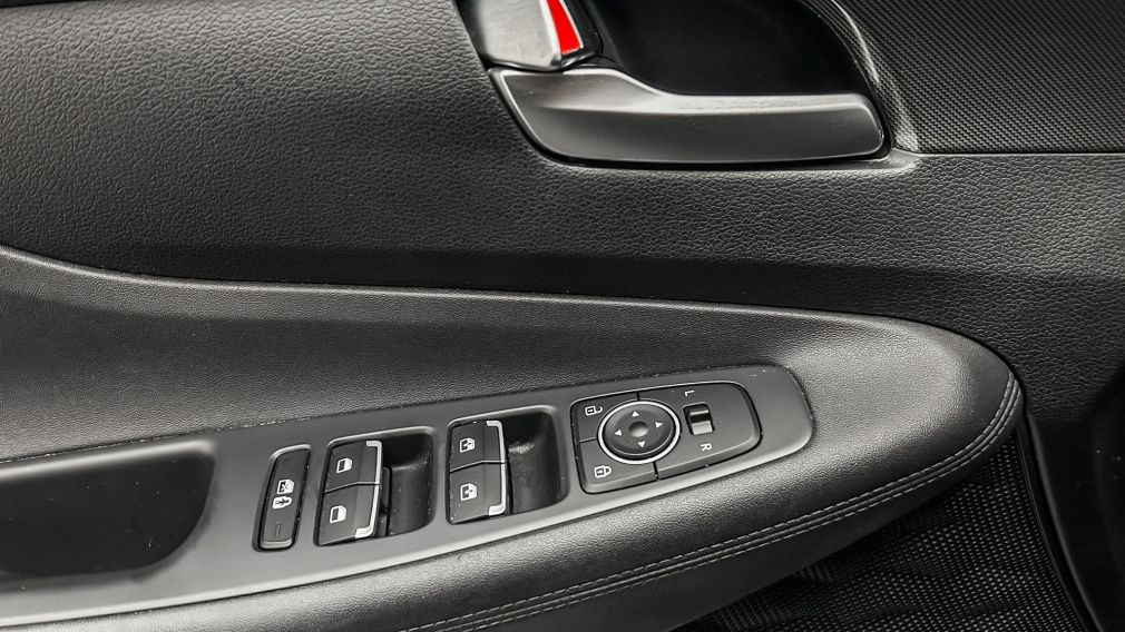 Hyundai Santa Fe Preferred 2023 d&rsquo;occasion à vendre - 16