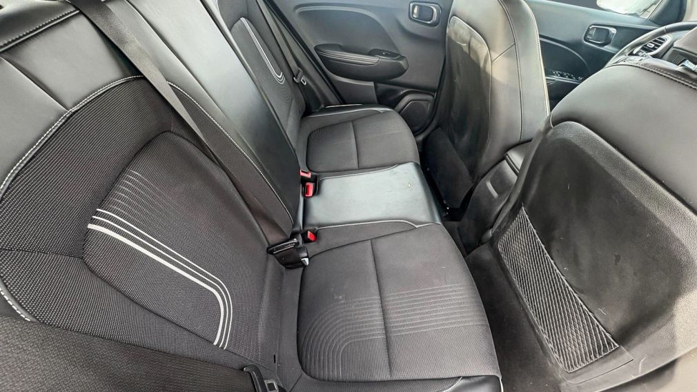 Hyundai Venue Ultimate 2023 d&rsquo;occasion à vendre - 10