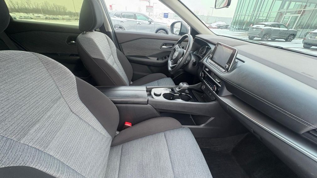 Nissan Rogue SV Moonroof 2023 d&rsquo;occasion à vendre - 9
