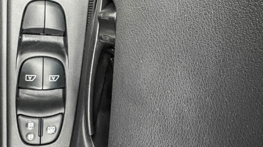 Nissan Kicks S 2024 d&rsquo;occasion à vendre - 13