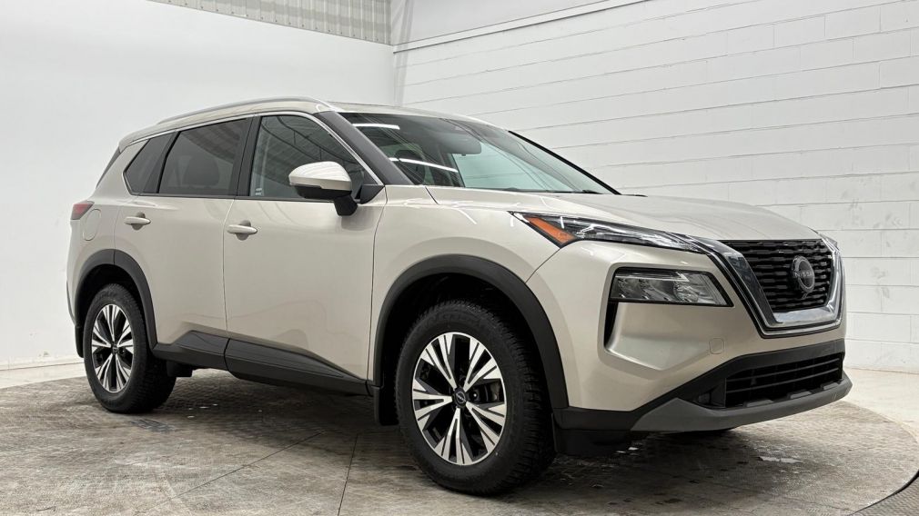 Nissan Rogue SV Moonroof