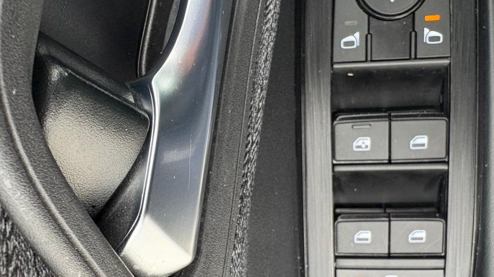 Nissan Rogue SV Moonroof 2023 d&rsquo;occasion à vendre - 17