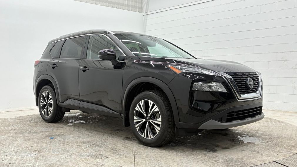 Nissan Rogue SV Moonroof