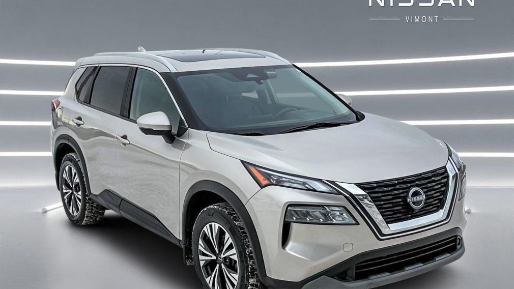 Nissan Rogue SV Moonroof