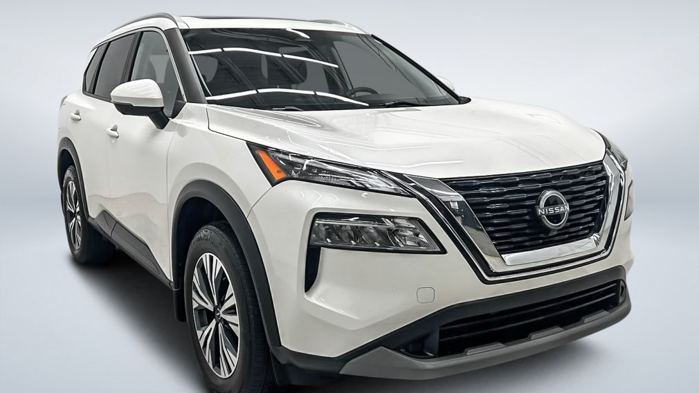 Nissan Rogue SV Moonroof